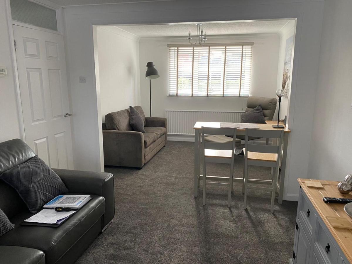 Riverside Park Ground Floor Apartment - St Neots מראה חיצוני תמונה