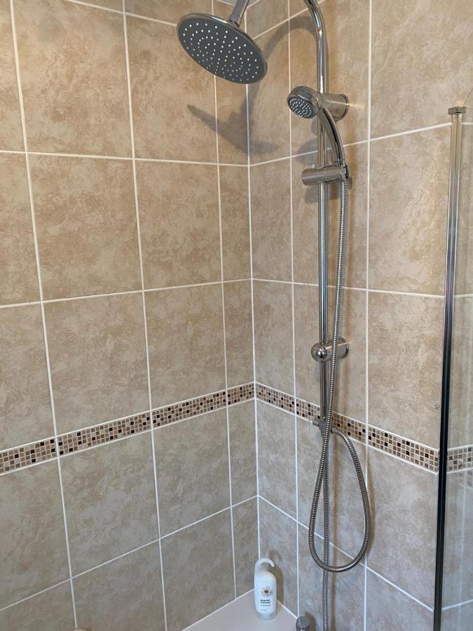 Riverside Park Ground Floor Apartment - St Neots מראה חיצוני תמונה