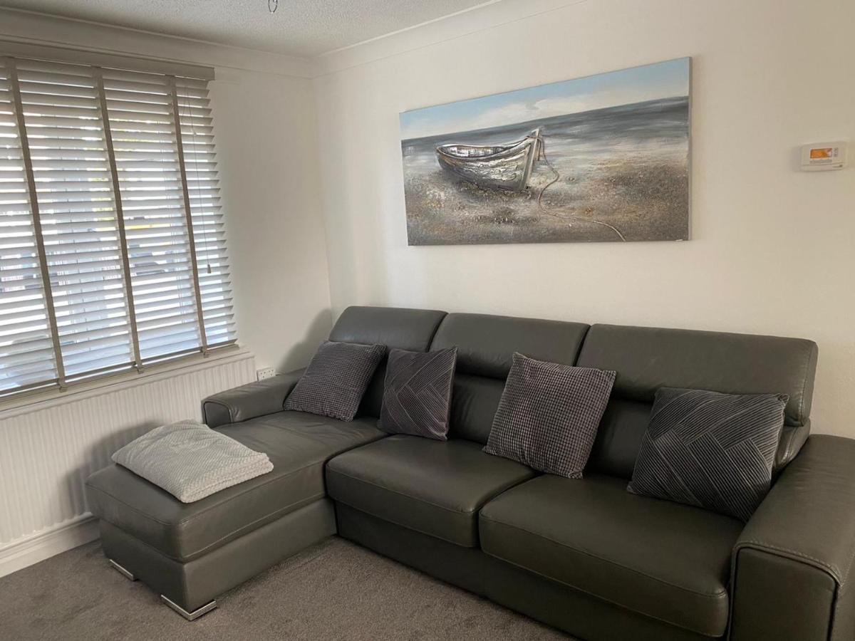 Riverside Park Ground Floor Apartment - St Neots מראה חיצוני תמונה