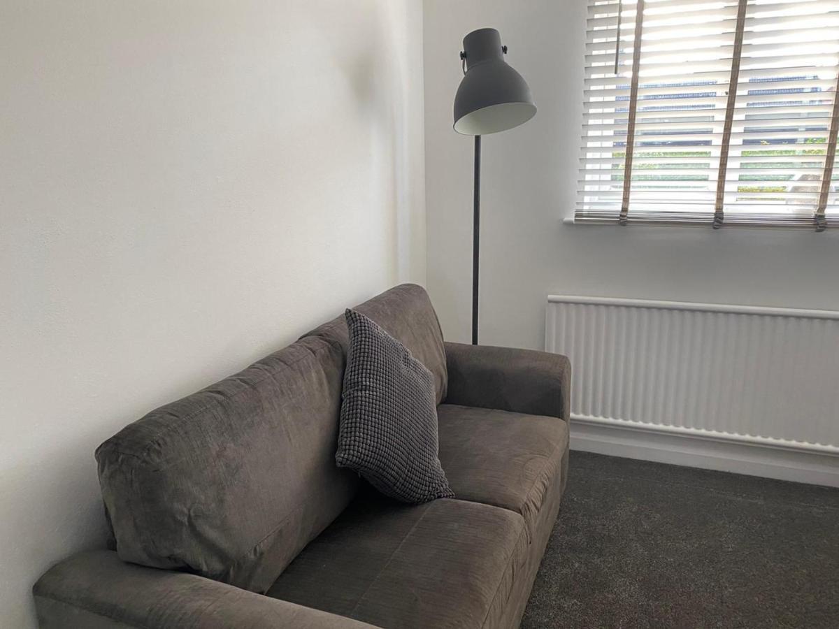 Riverside Park Ground Floor Apartment - St Neots מראה חיצוני תמונה