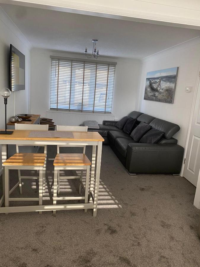 Riverside Park Ground Floor Apartment - St Neots מראה חיצוני תמונה